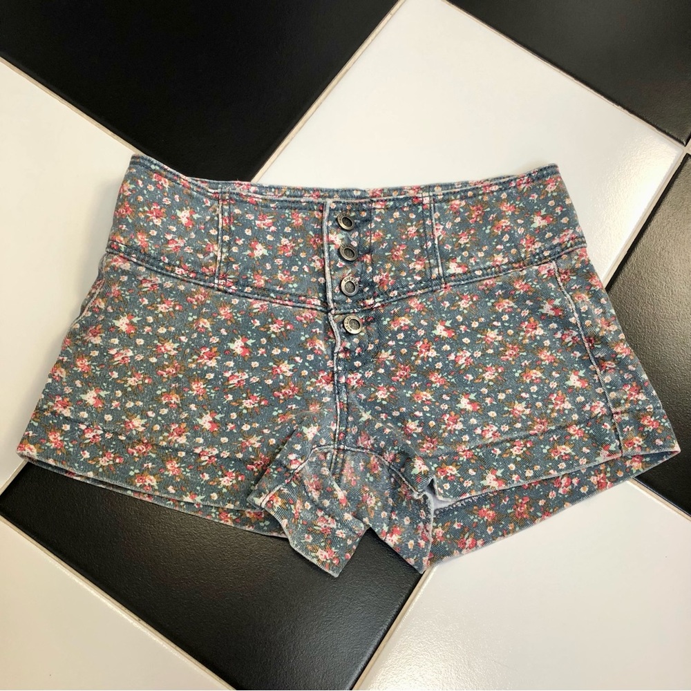 Vintage 90s Y2K Hot Kiss Cici Denim Short Floral Roses Jean Shorts Stretchy sz 6